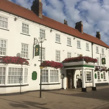 The Golden Lion Hotel 2*