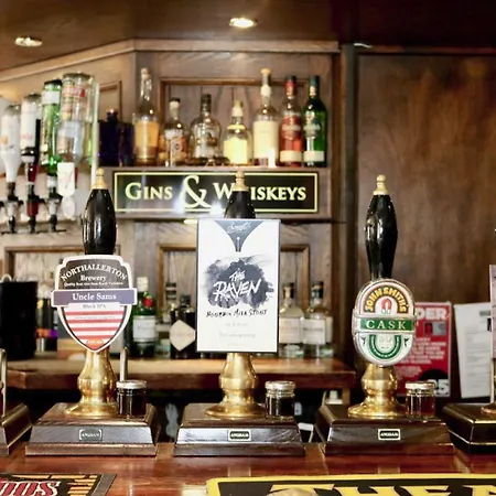 The Golden Lion Hotel