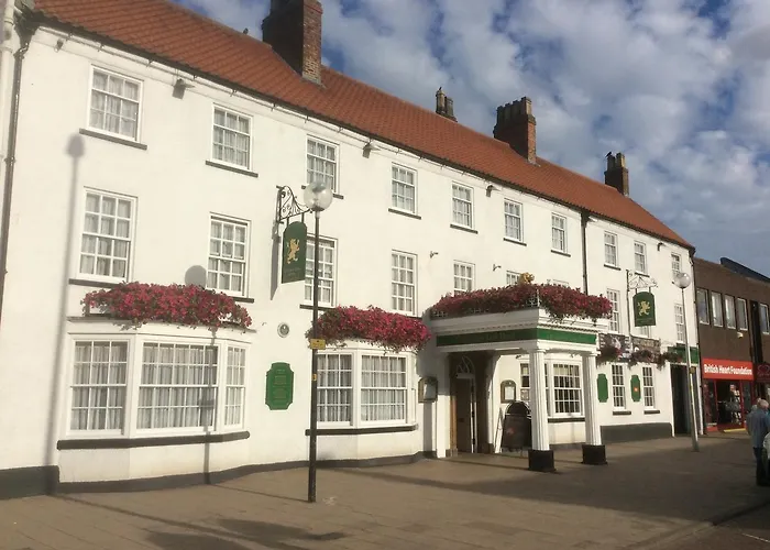 The Golden Lion Hotel 2*