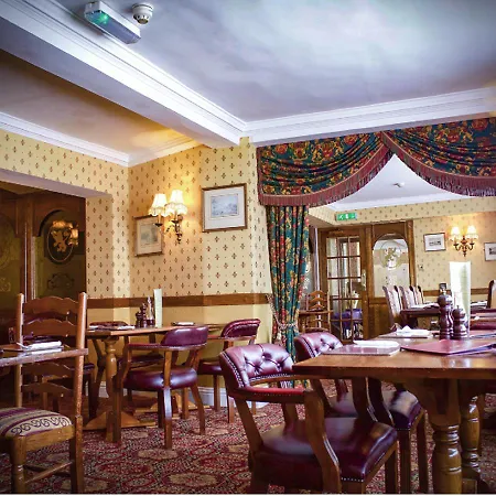 Otel The Golden Lion